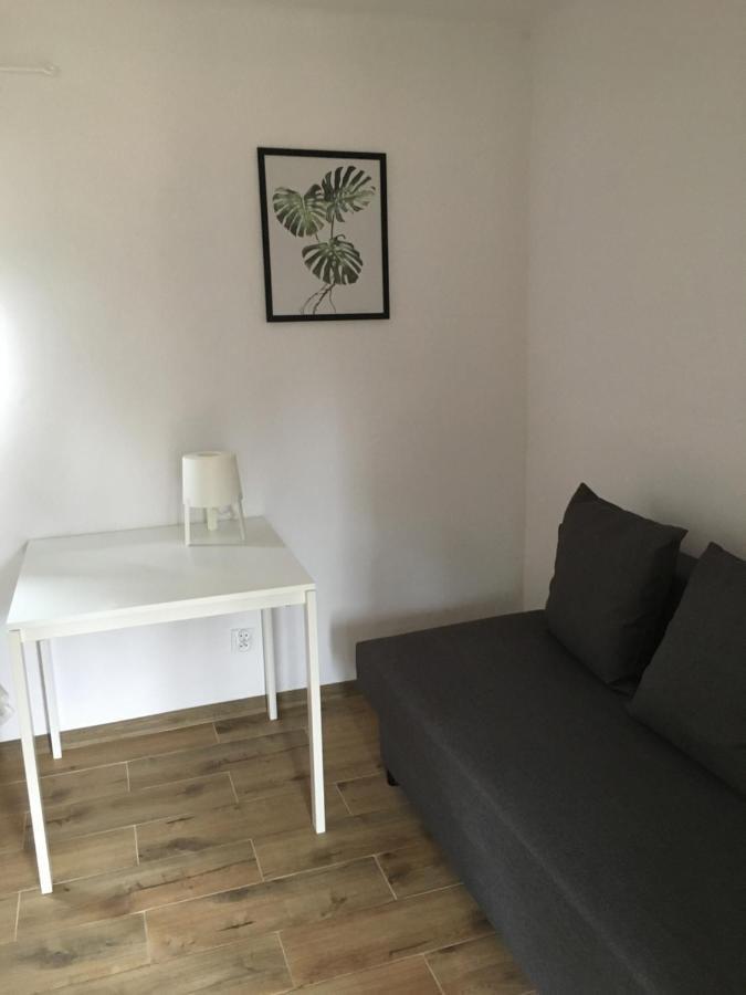 Osrodek Wypoczynkowy Flora Firlej Exterior foto