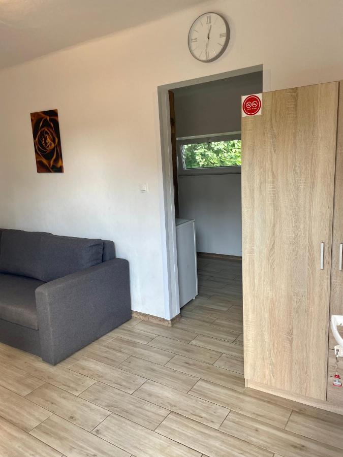 Osrodek Wypoczynkowy Flora Firlej Exterior foto