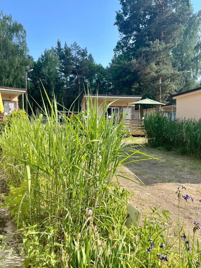Osrodek Wypoczynkowy Flora Firlej Exterior foto